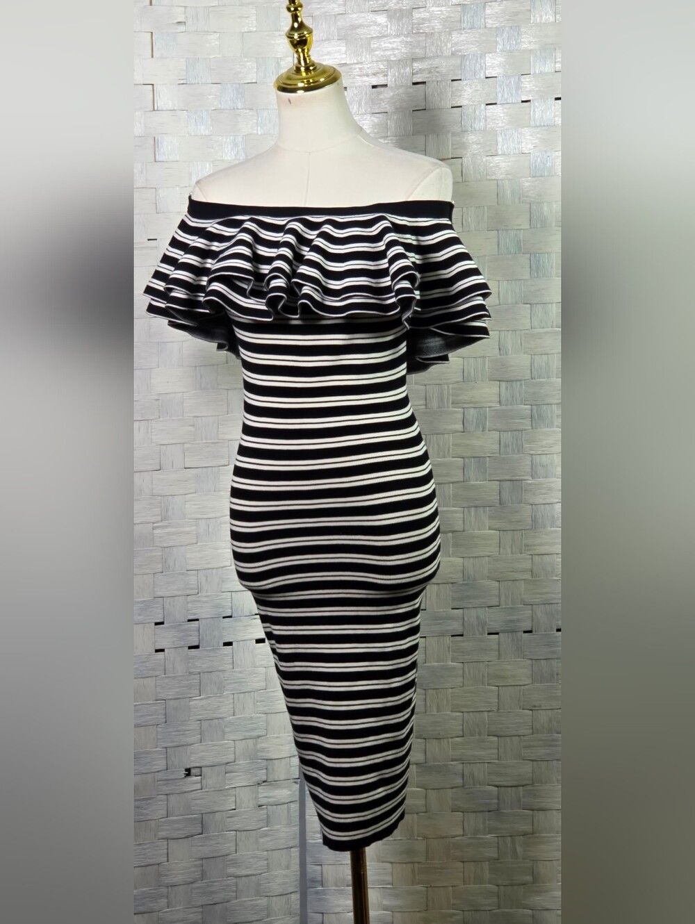 FLYING TOMATOE Off-Shoulder Striped Ruffle Bodycon Dress